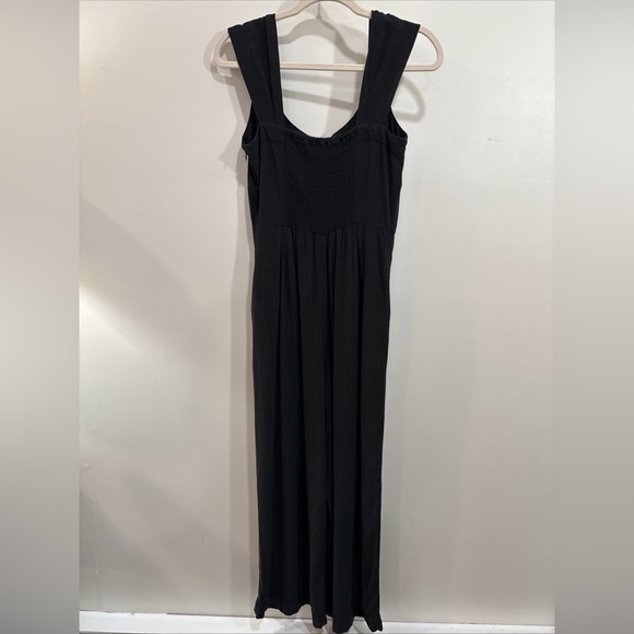 Madewell Cap-Sleeve Crop Wide-Leg
Jumpsuit - Picture 8 of 10
